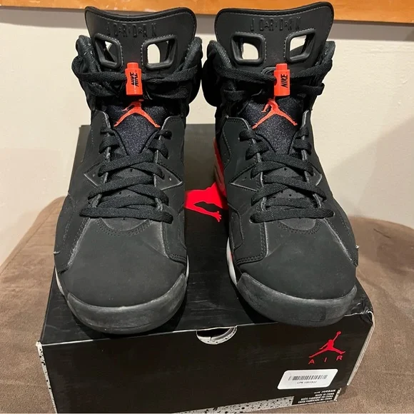 JORDAN 6 RETRO BLACK INFRARED (2019) 100% AUTHENTIC SIZE 9.5 - Picture 4 of 10
